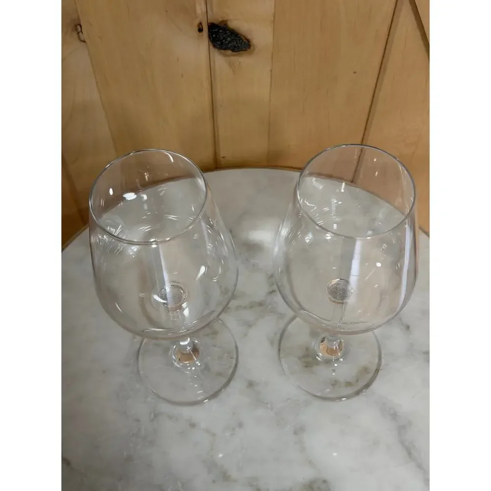 JC Inn Crystal Wine Glass Signed - Set of 2